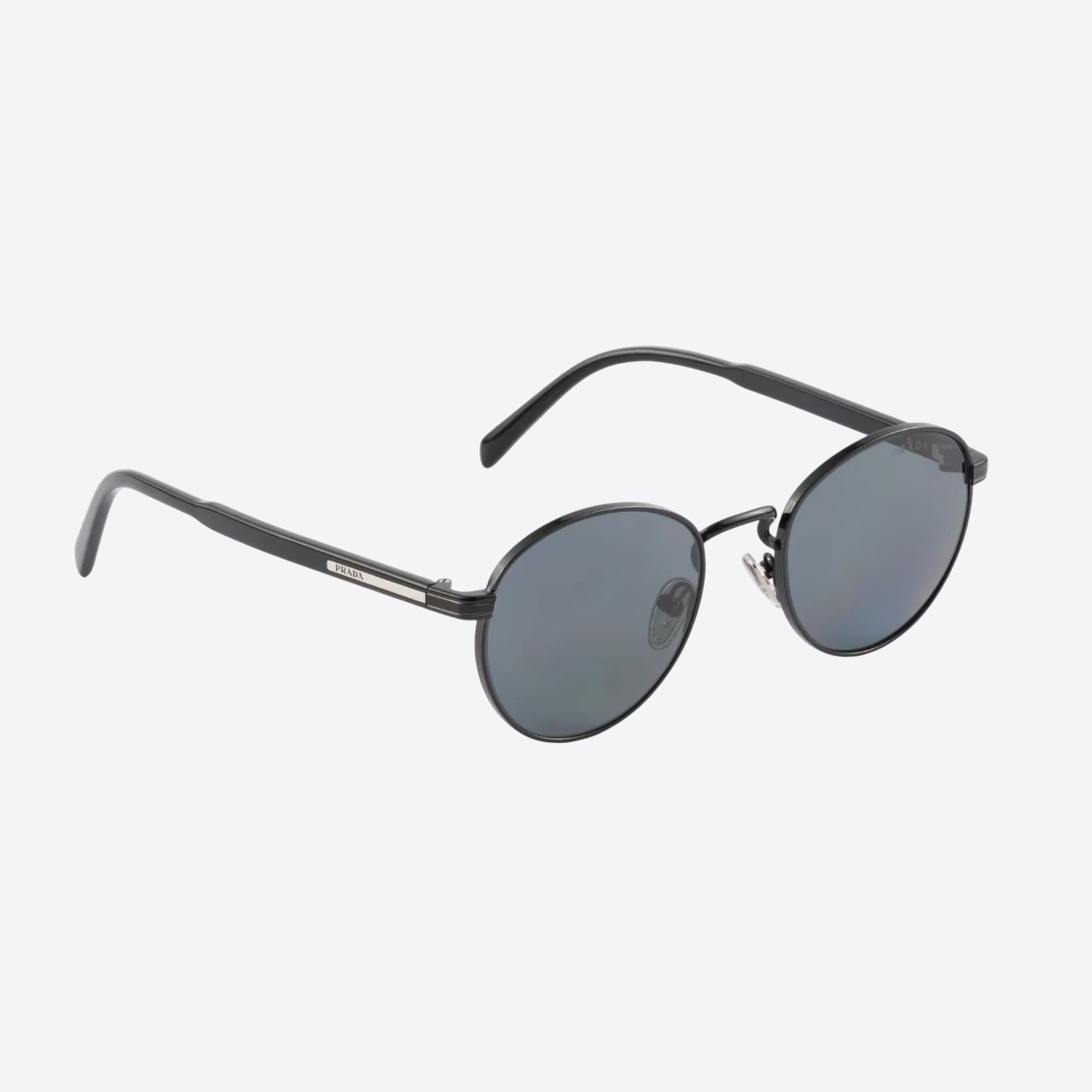 Sunglasses with Iconic Metal Plaque – Black Lenses